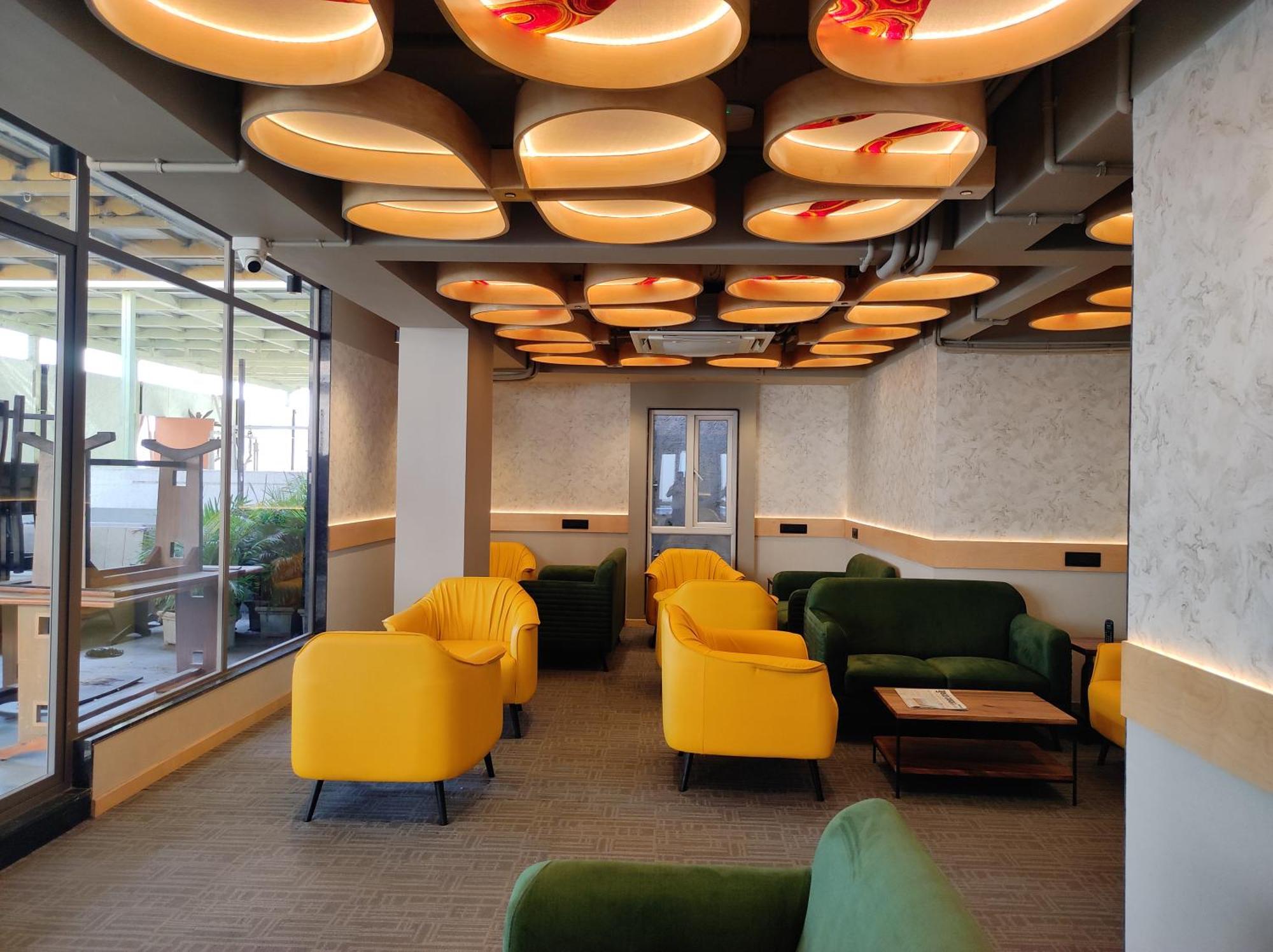 Hotel Sifat International Surat Exterior foto